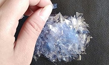 Plastic PET Flakes Natural (Small Size) What app No.+447943475552  Email  benjaminscrapgo@gmail.com
