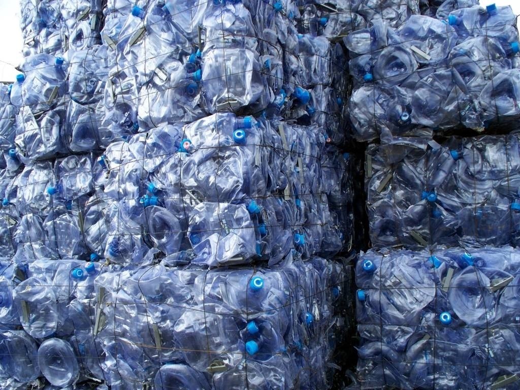 BaleBid PC Water Bottle Scrap on Bale or Regrind Plastic listing Madrid